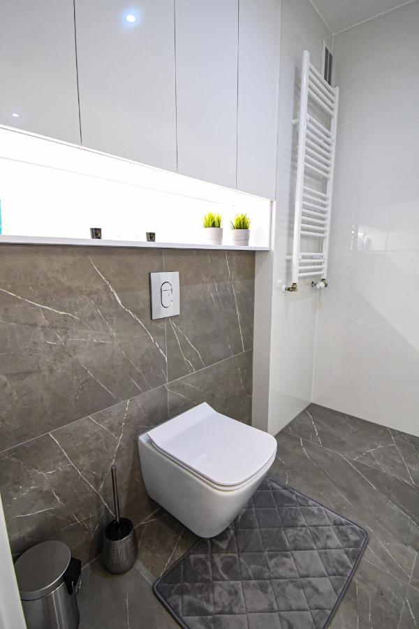 Apartament Villa Park Przy Plazy Z Widokiem Na Jezioro, Taras 50 M2 Ostróda Dış mekan fotoğraf